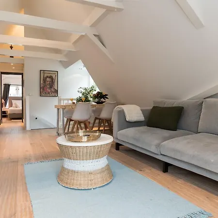 Appartamento Ruby Dam Square *